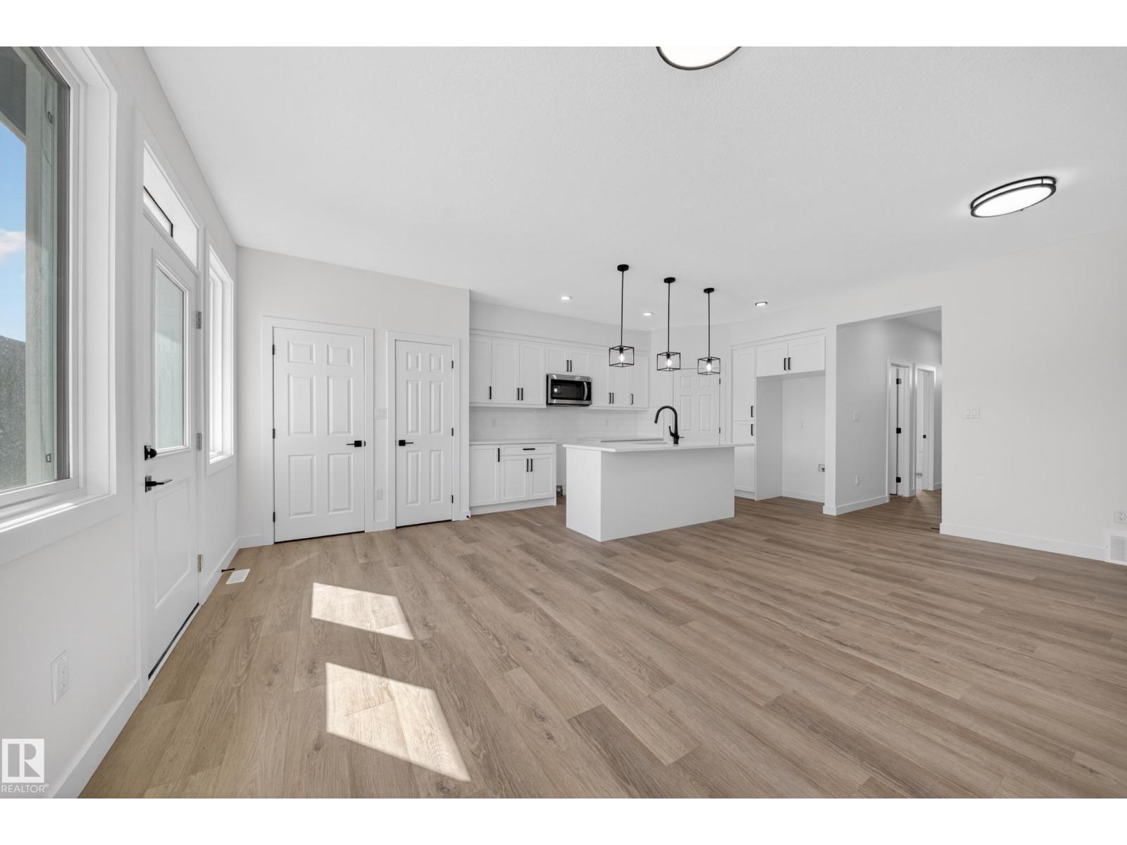 227 Deer Valley DR, Leduc