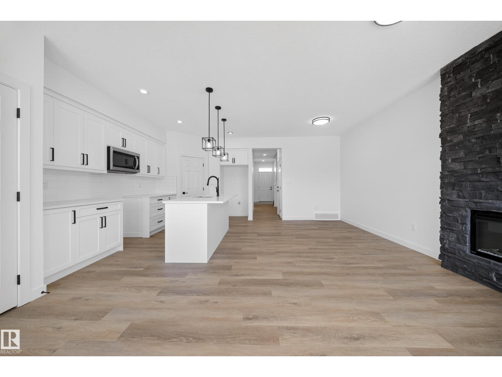 227 Deer Valley DR, Leduc