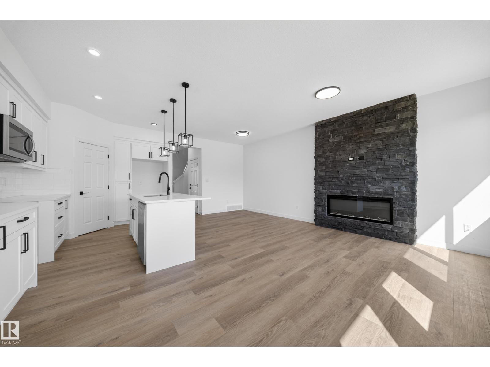 227 Deer Valley DR, Leduc