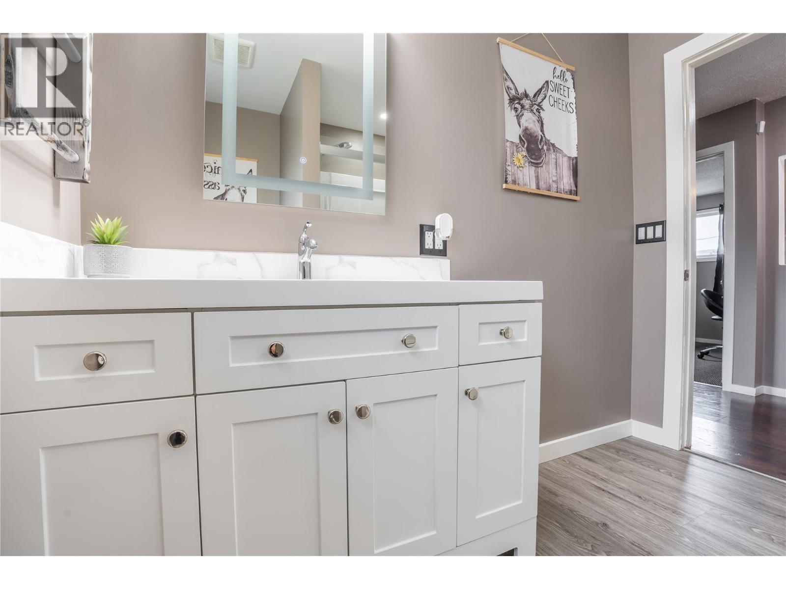 12408 CAMPBELL Crescent, Summerland