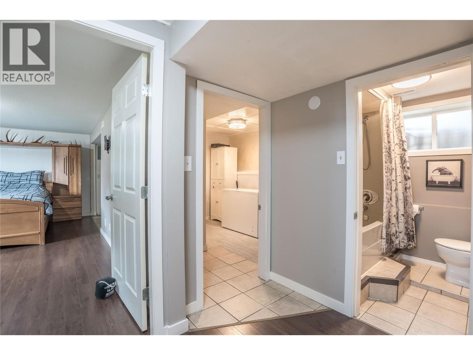 12408 CAMPBELL Crescent, Summerland