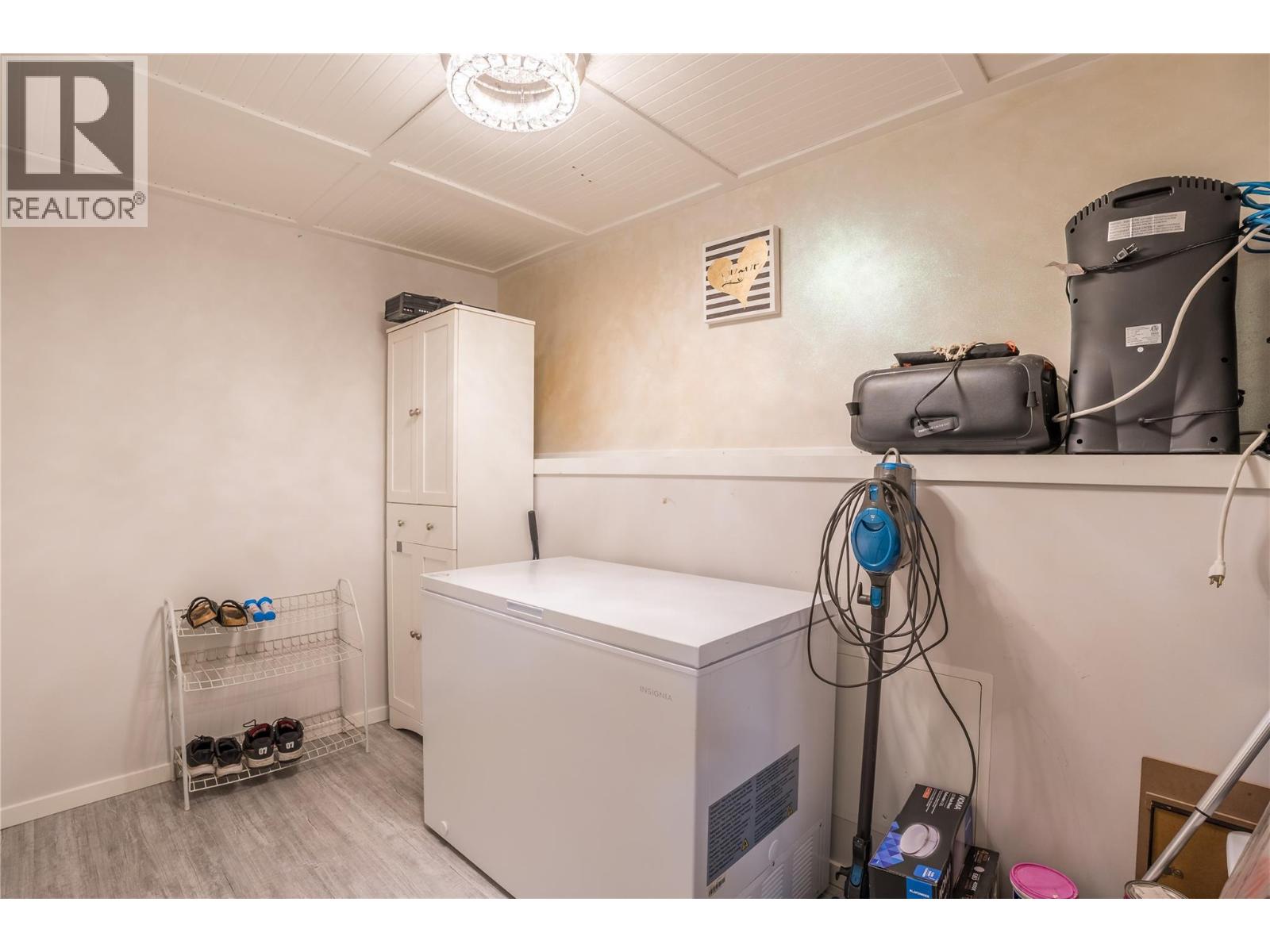 12408 CAMPBELL Crescent, Summerland