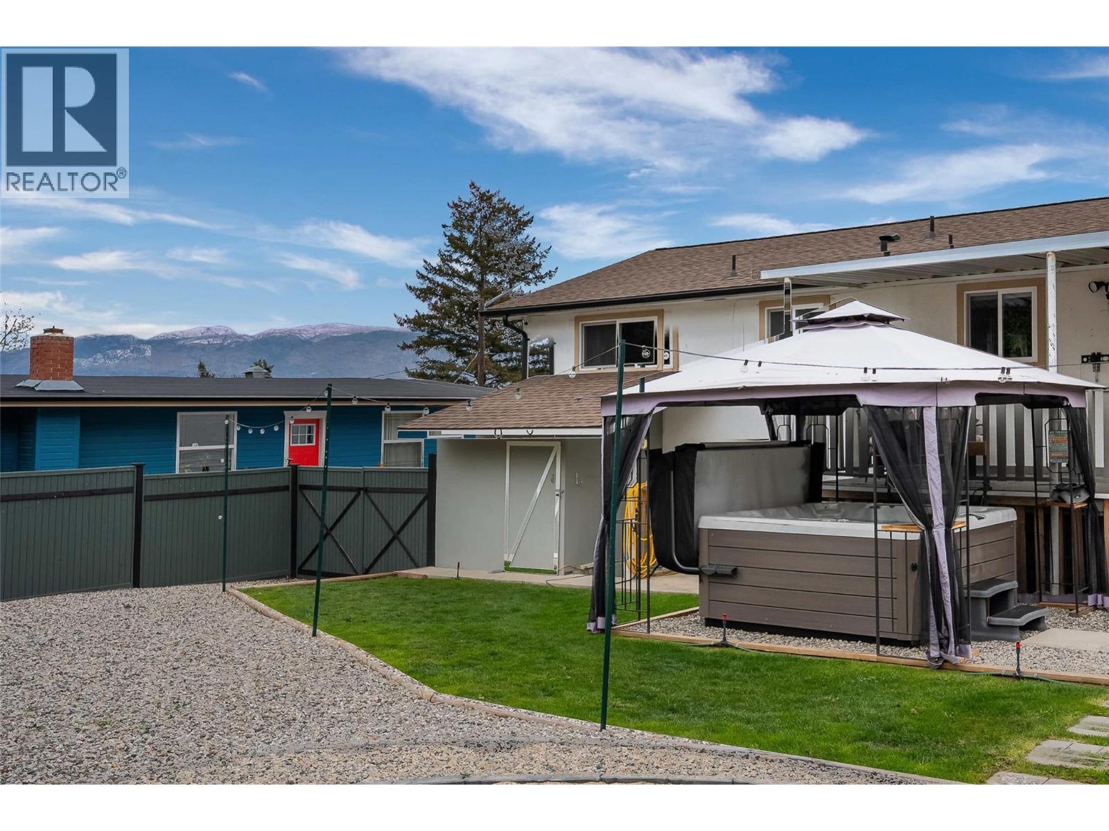 12408 CAMPBELL Crescent, Summerland