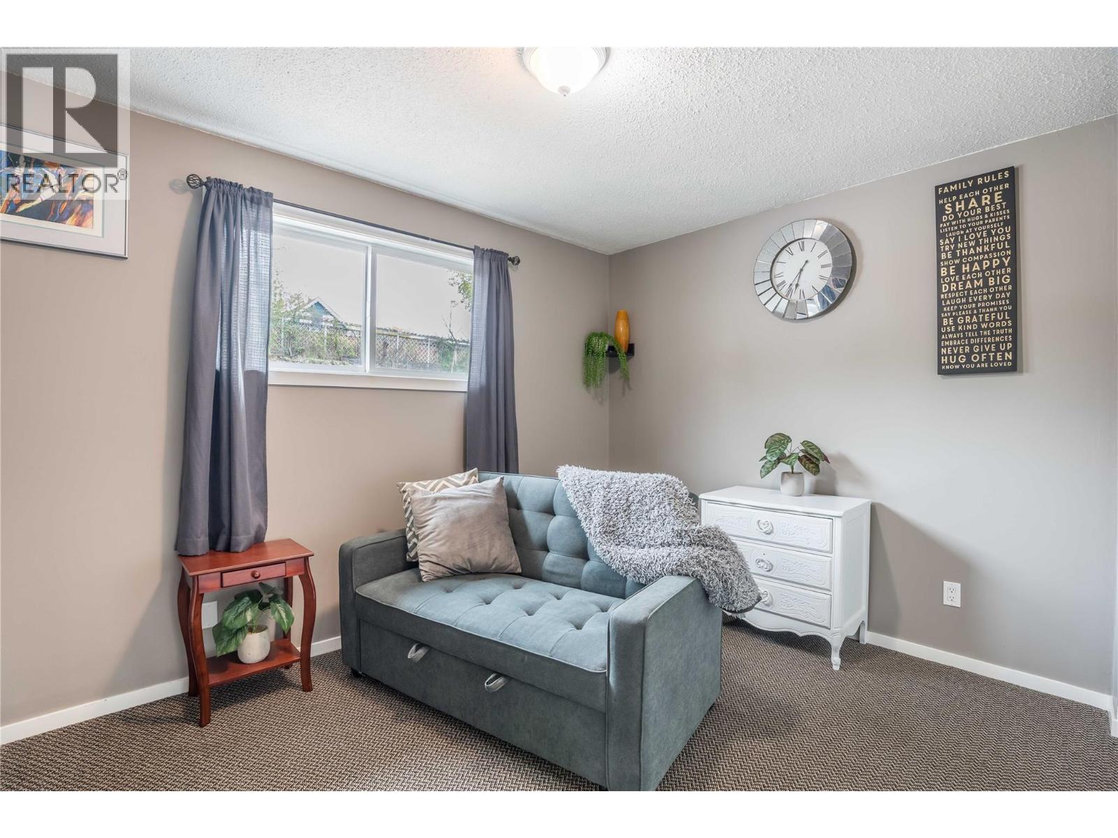 12408 CAMPBELL Crescent, Summerland