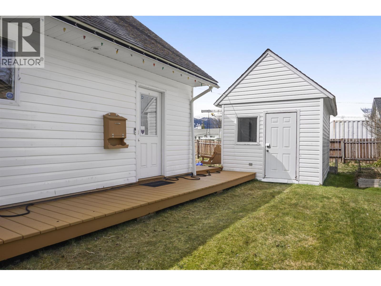 60 SWALLOW STREET - 16