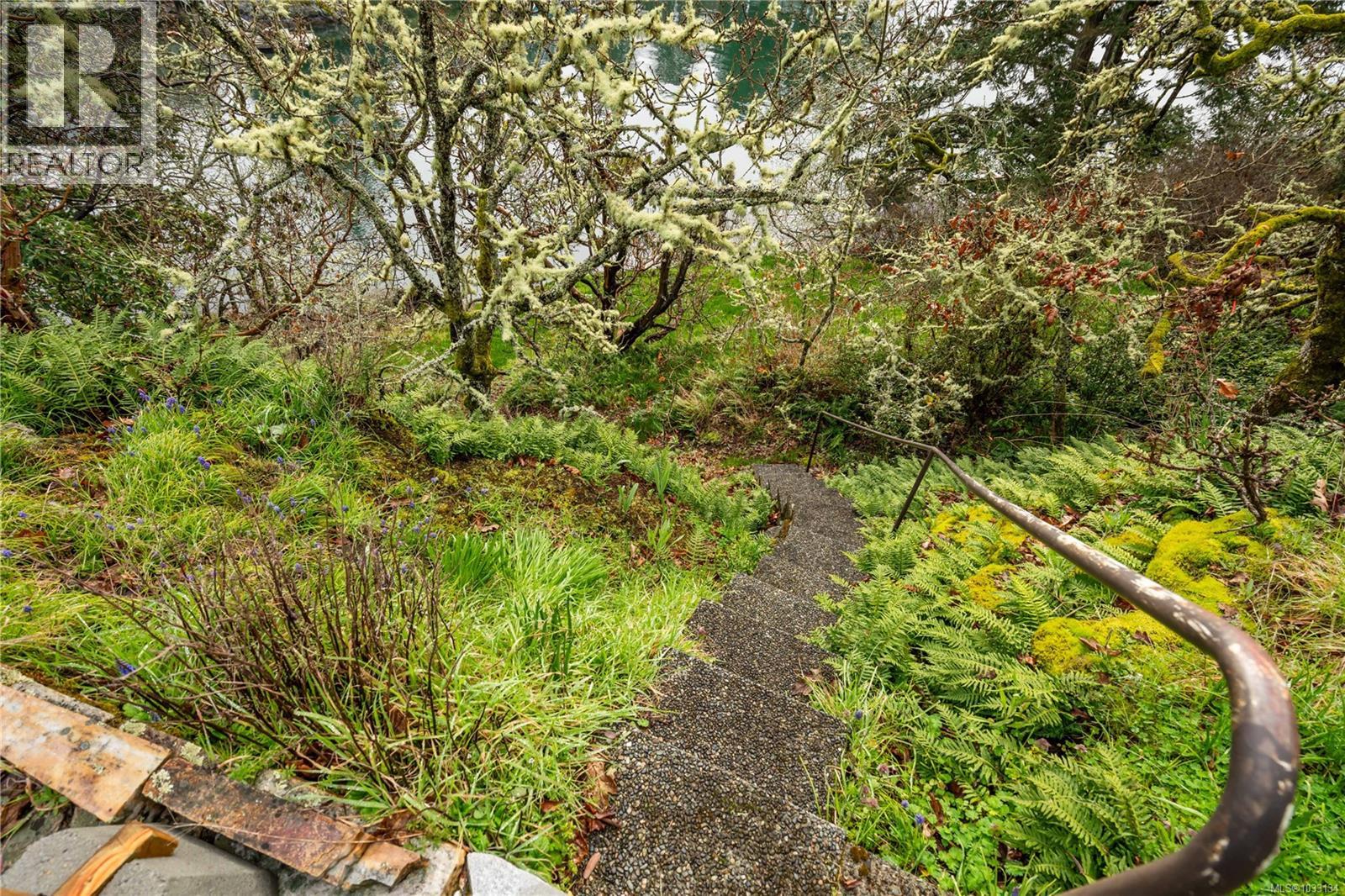  312 Bessborough Avenue, View Royal