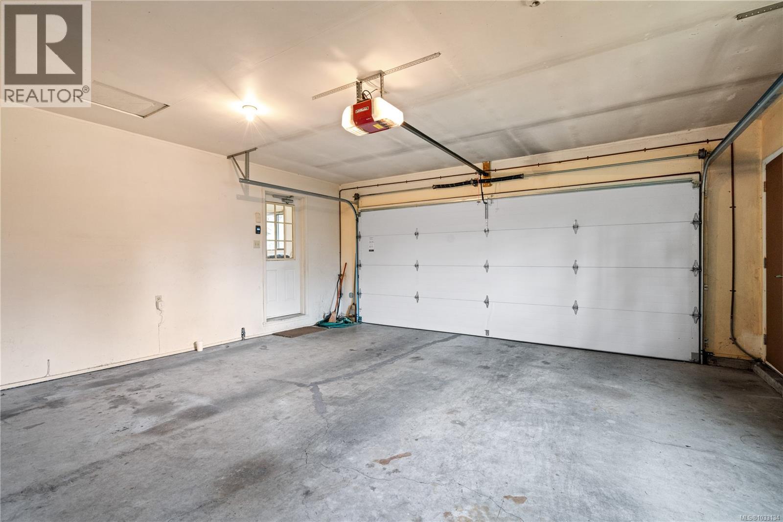  312 Bessborough Avenue, View Royal