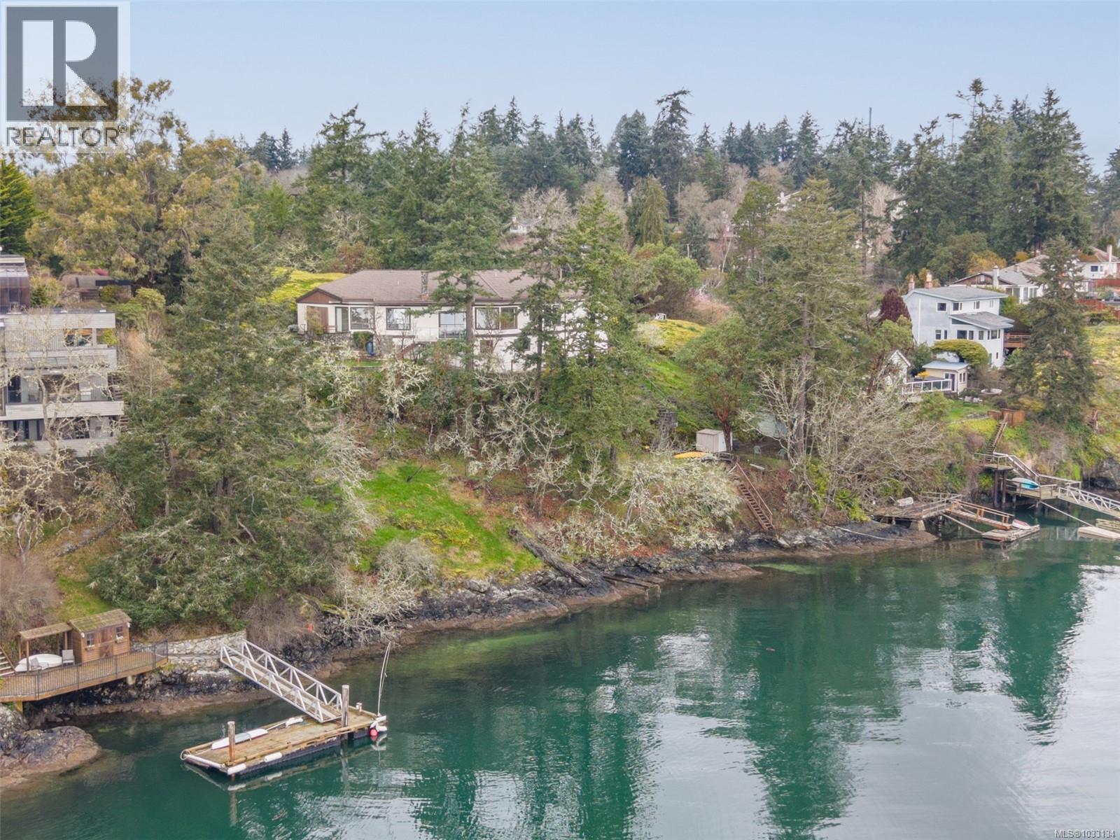  312 Bessborough Avenue, View Royal