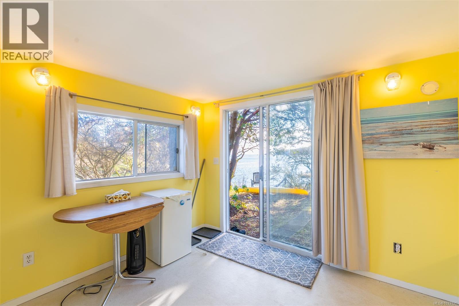 310 Bessborough Ave — photo 50