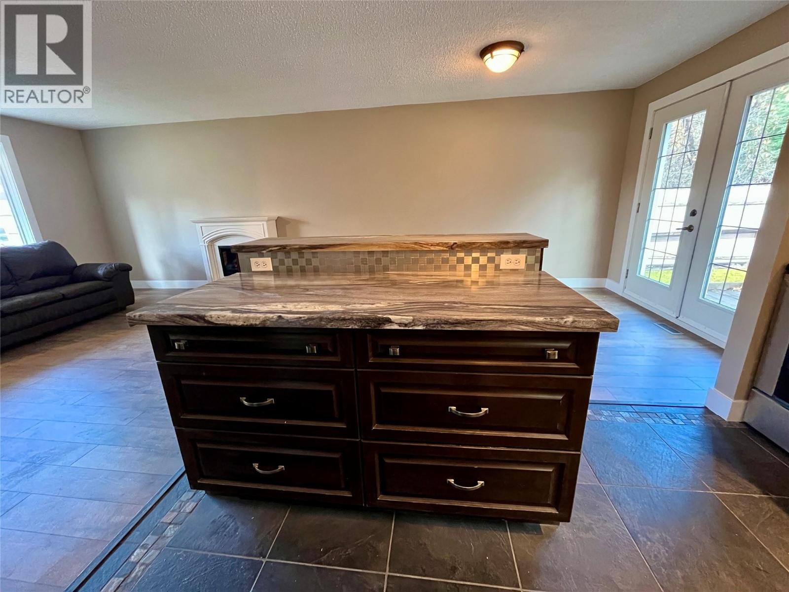 148 Gwillim Crescent - 8