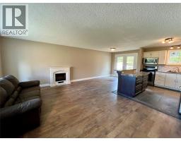 Living room - 148 Gwillim Crescent, Tumbler Ridge, BC V0C2W0 Photo 11