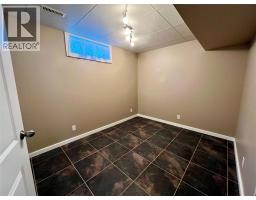 148 Gwillim Crescent, Tumbler Ridge, BC V0C2W0 Photo 20