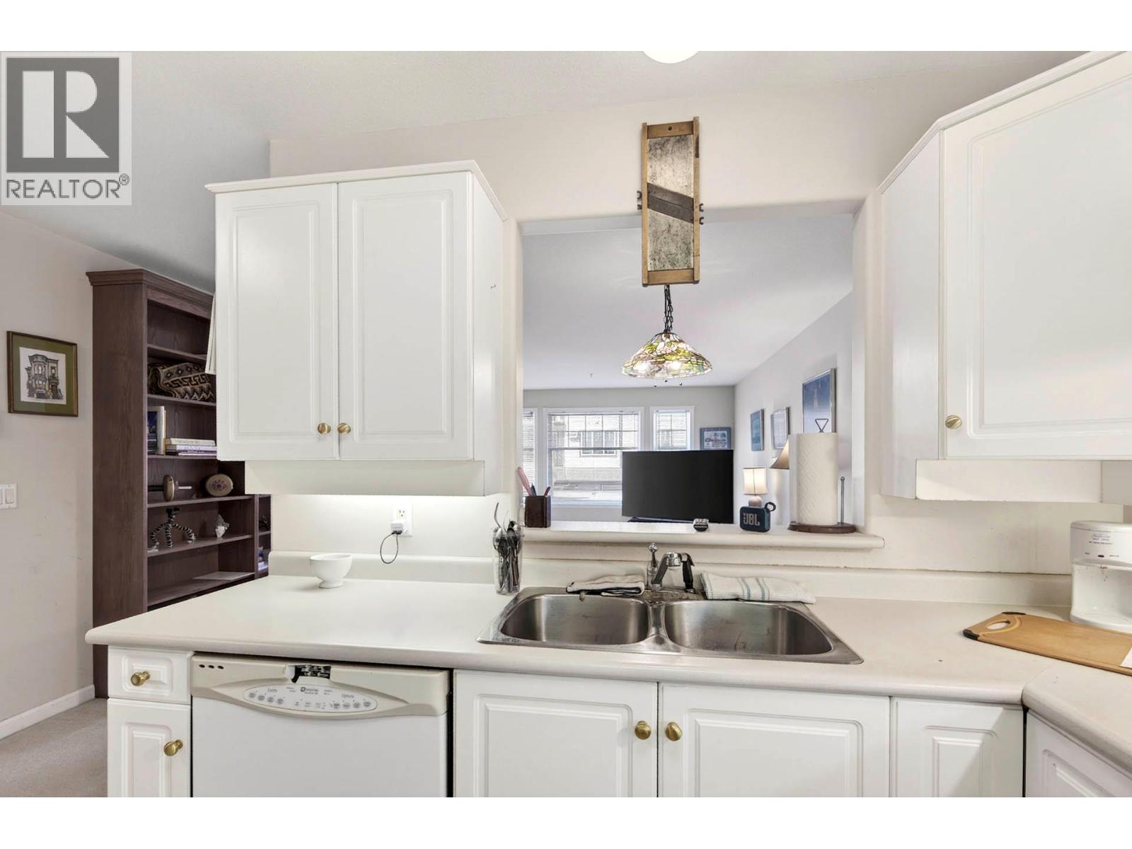 #209 490 Lorne Street - 15