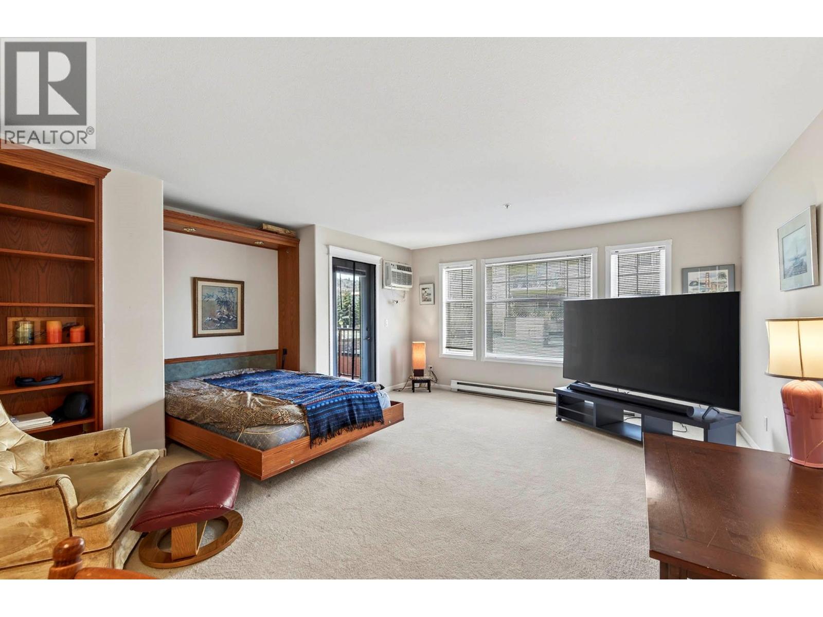 #209 490 Lorne Street - 18