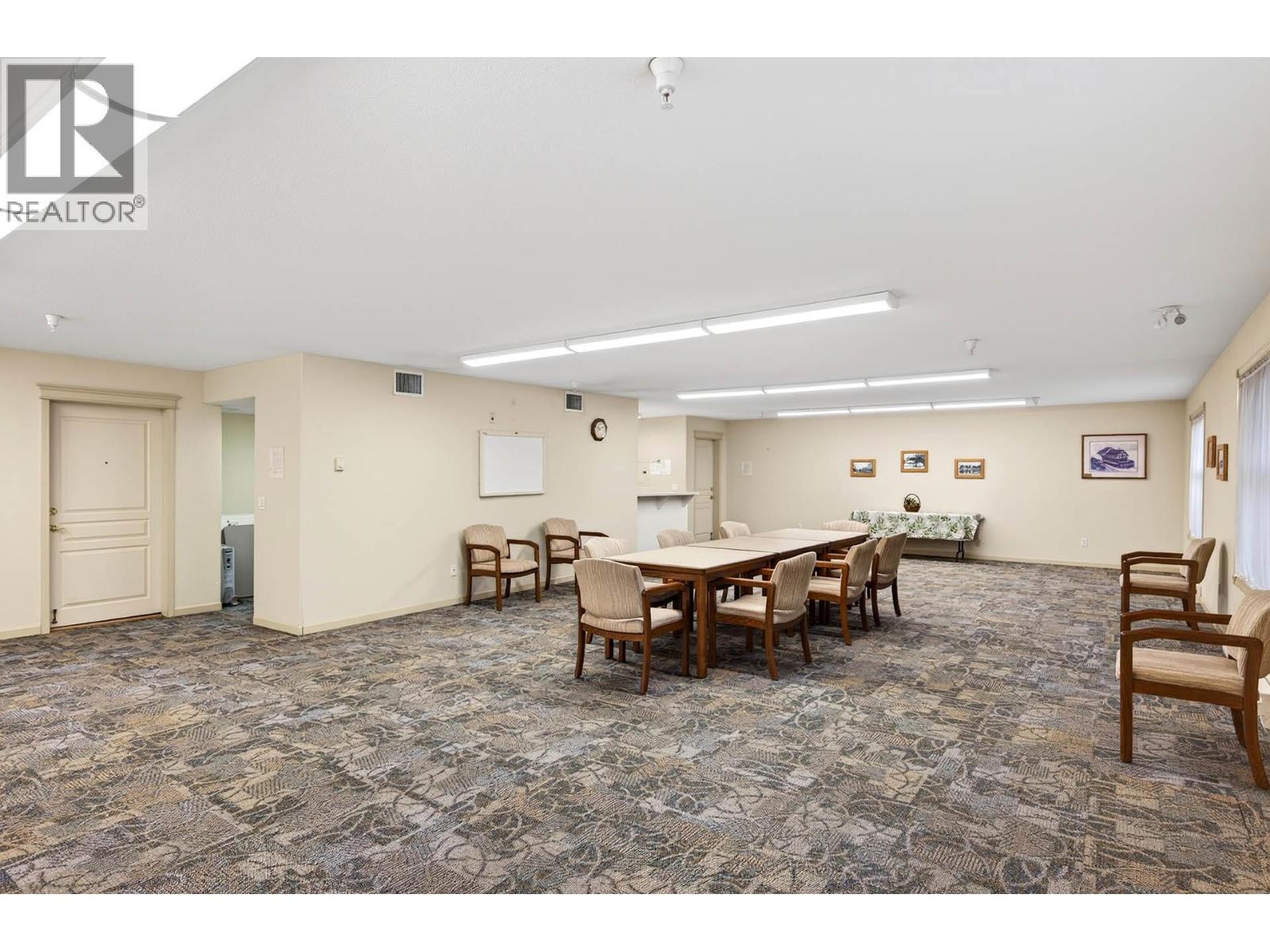 #209 490 Lorne Street - 29