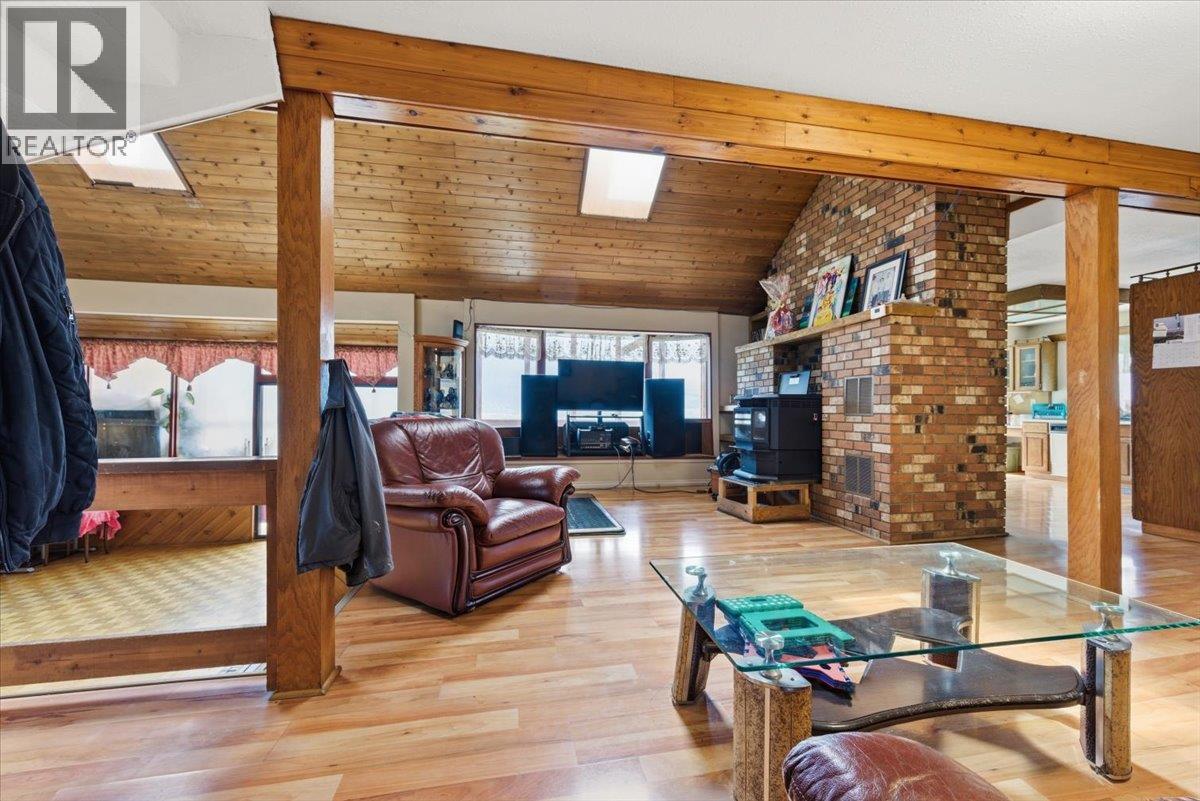 8163 Buchanan Road - 8