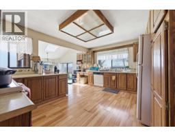 Full bathroom - 8163 Buchanan Road, Coldstream, BC V1B3B8 Photo 9