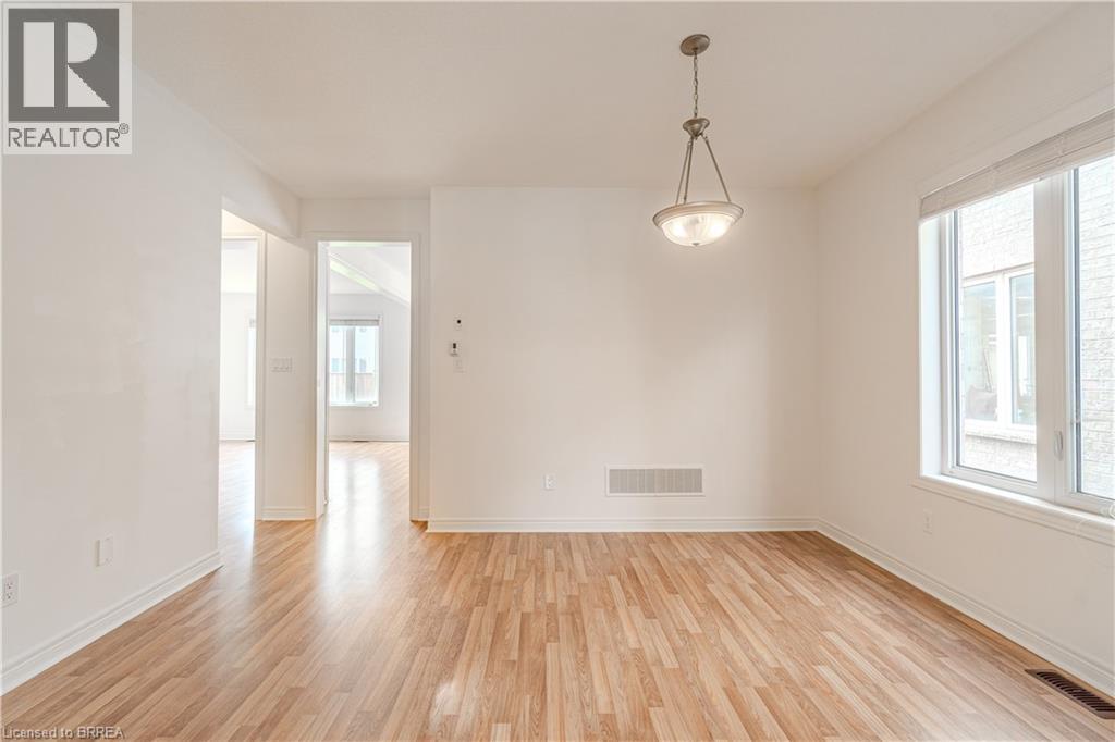 77 BARLOW Place - 4