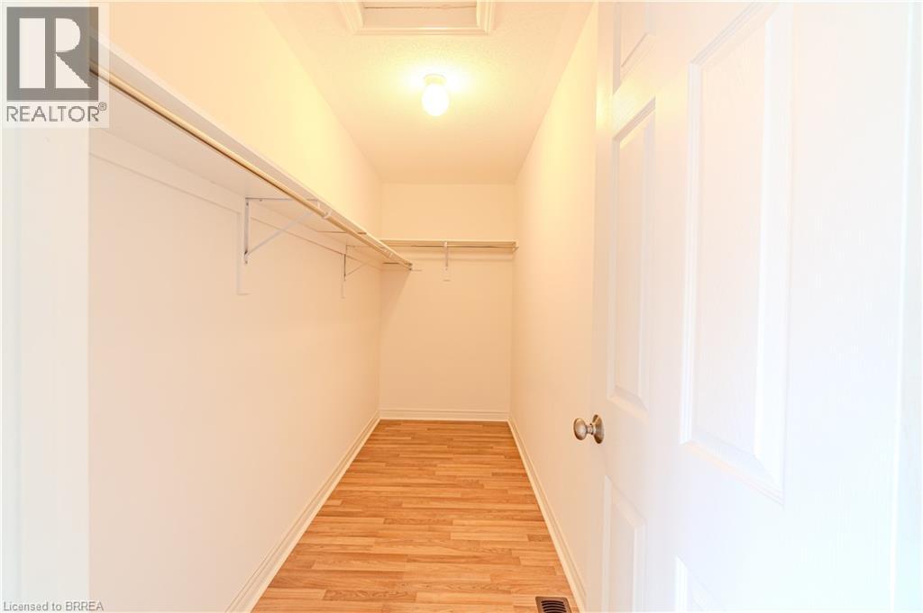 77 BARLOW Place - 12