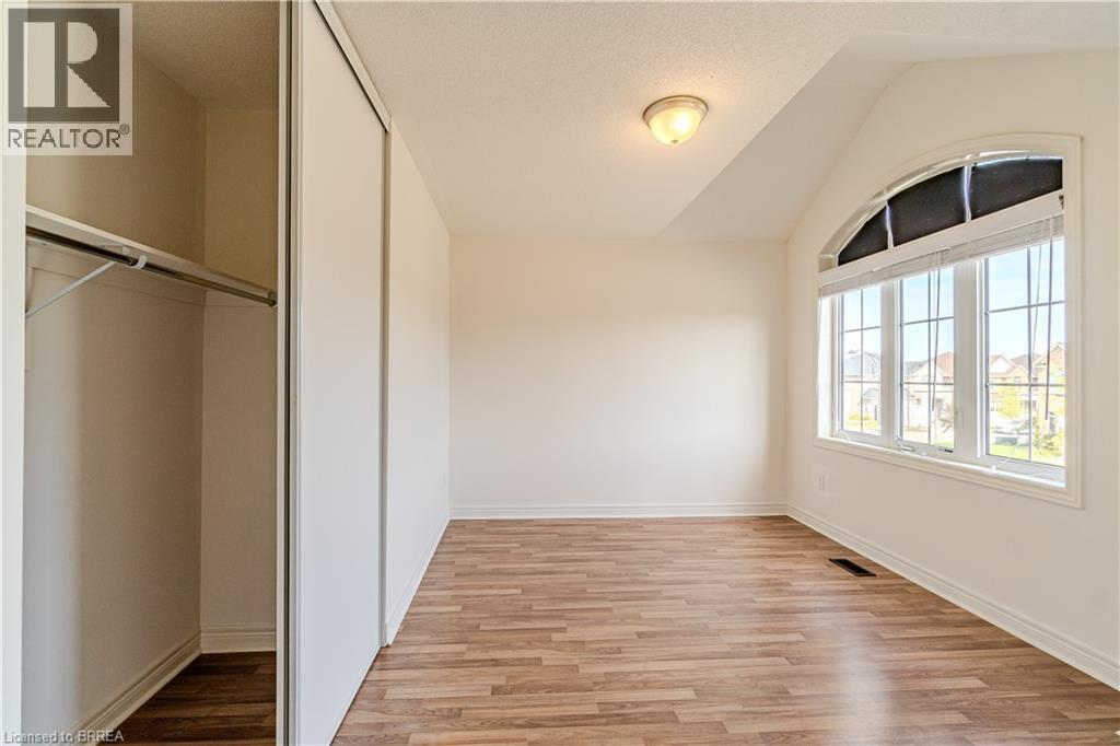 77 BARLOW Place - 26
