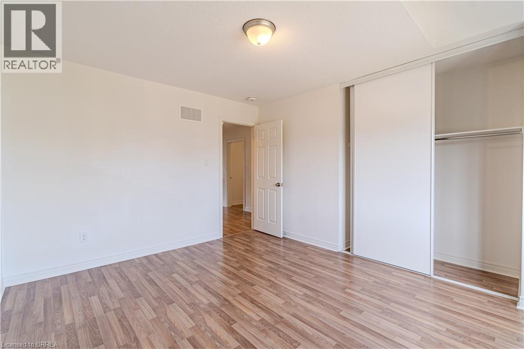 77 BARLOW Place - 29