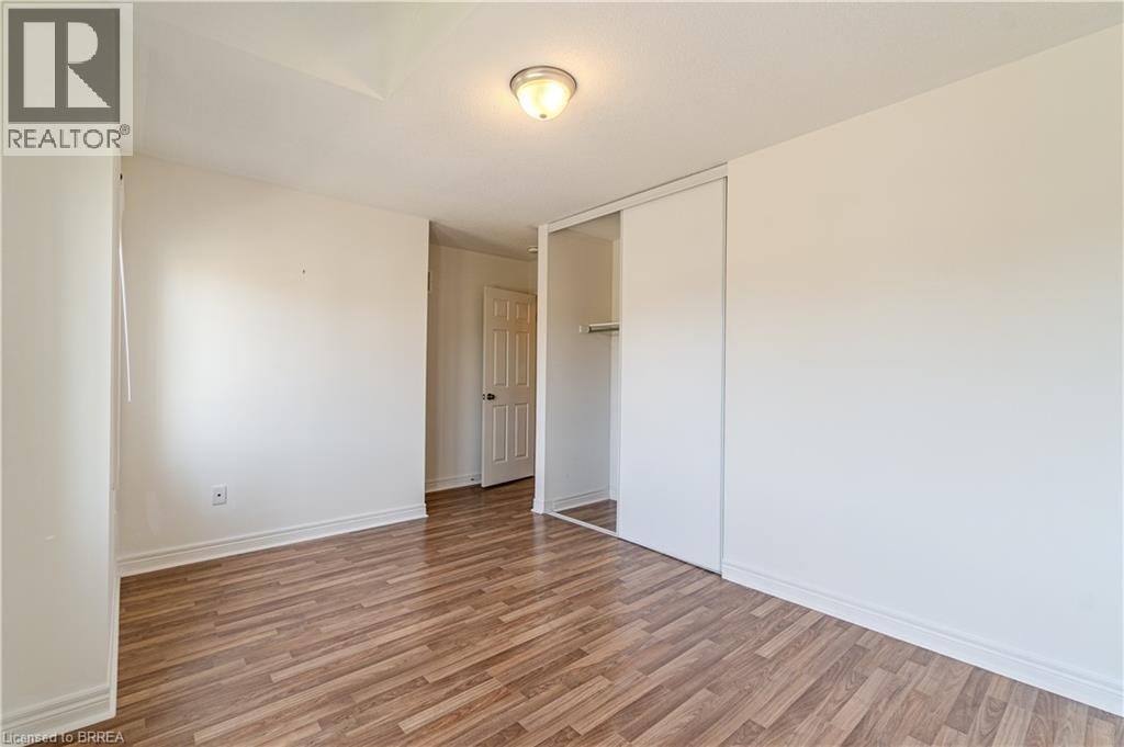 77 BARLOW Place - 27