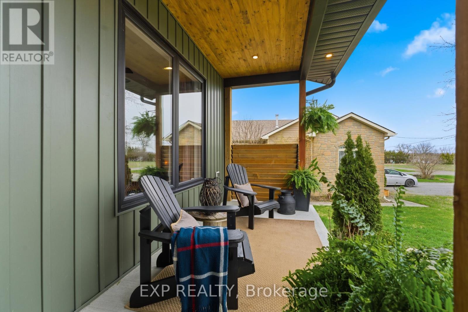 11 LIPSON AVENUE — photo 46