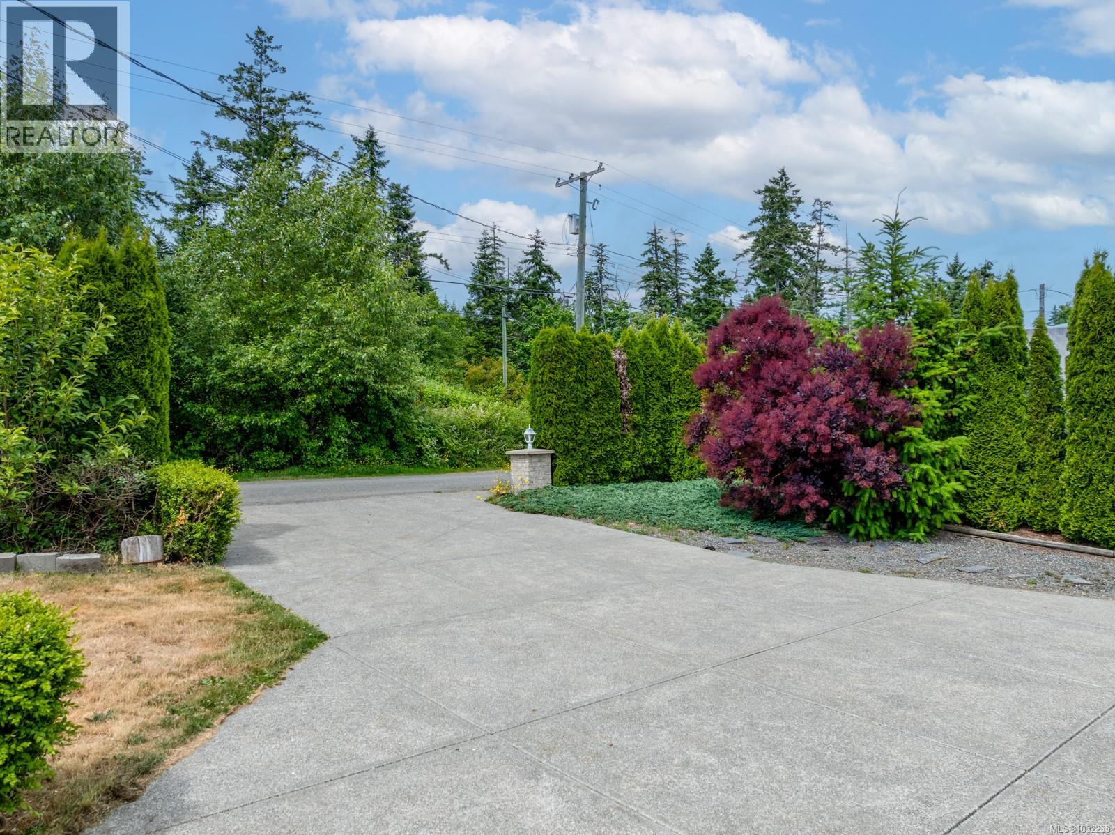6800 Buckley Bay Frontage Rd — photo 42