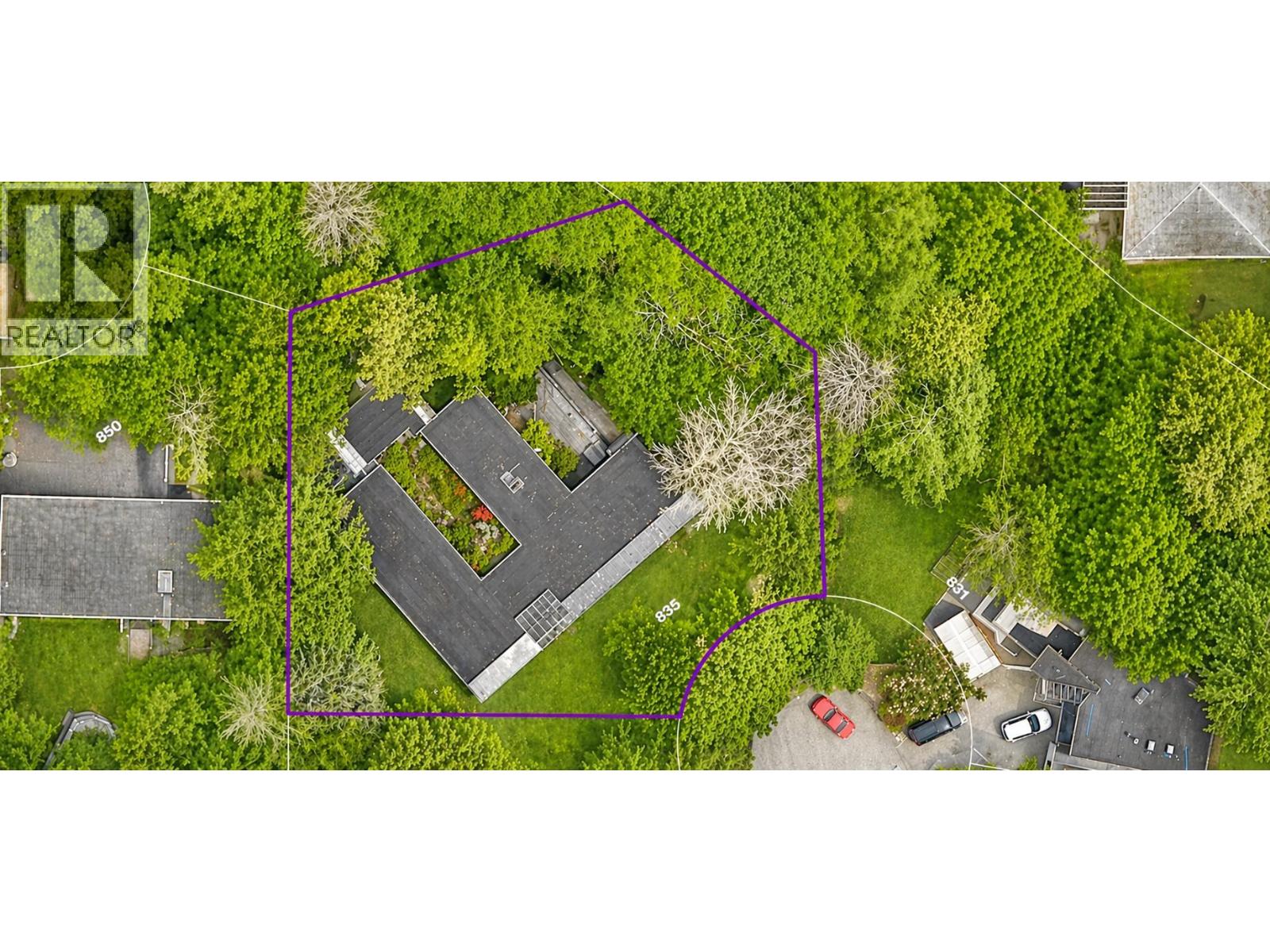 835 WILDWOOD PLACE, West Vancouver