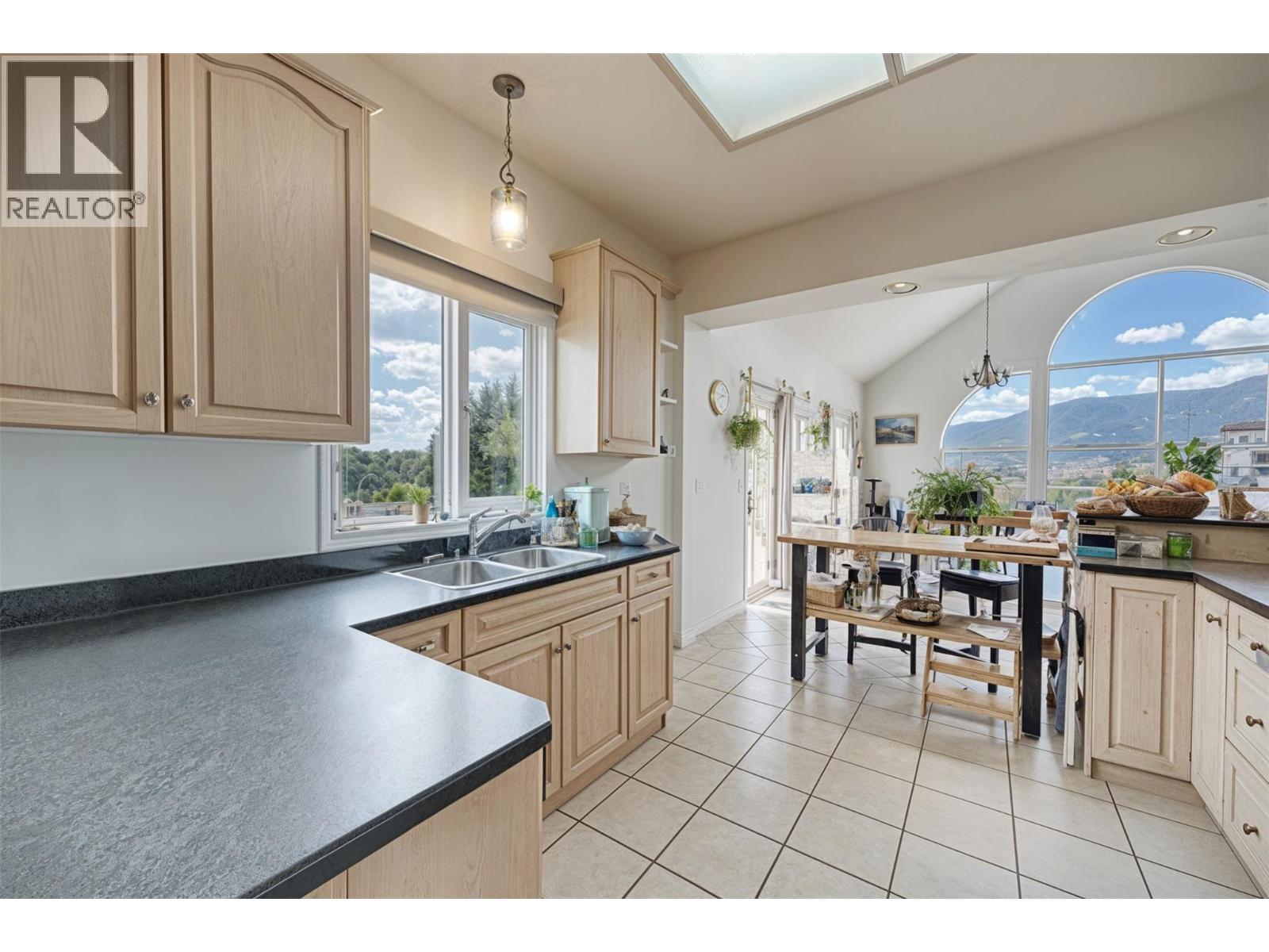 1282 Corbishley Avenue, Penticton