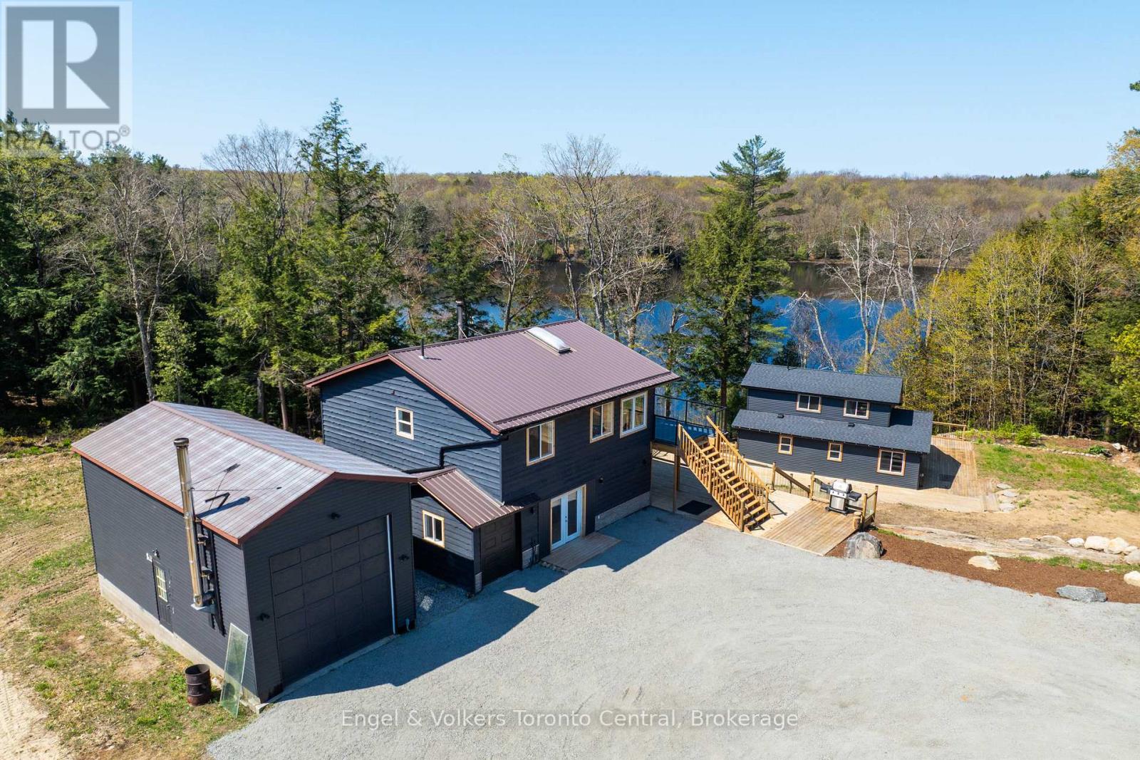 Two cottages and a detached garage/workshop