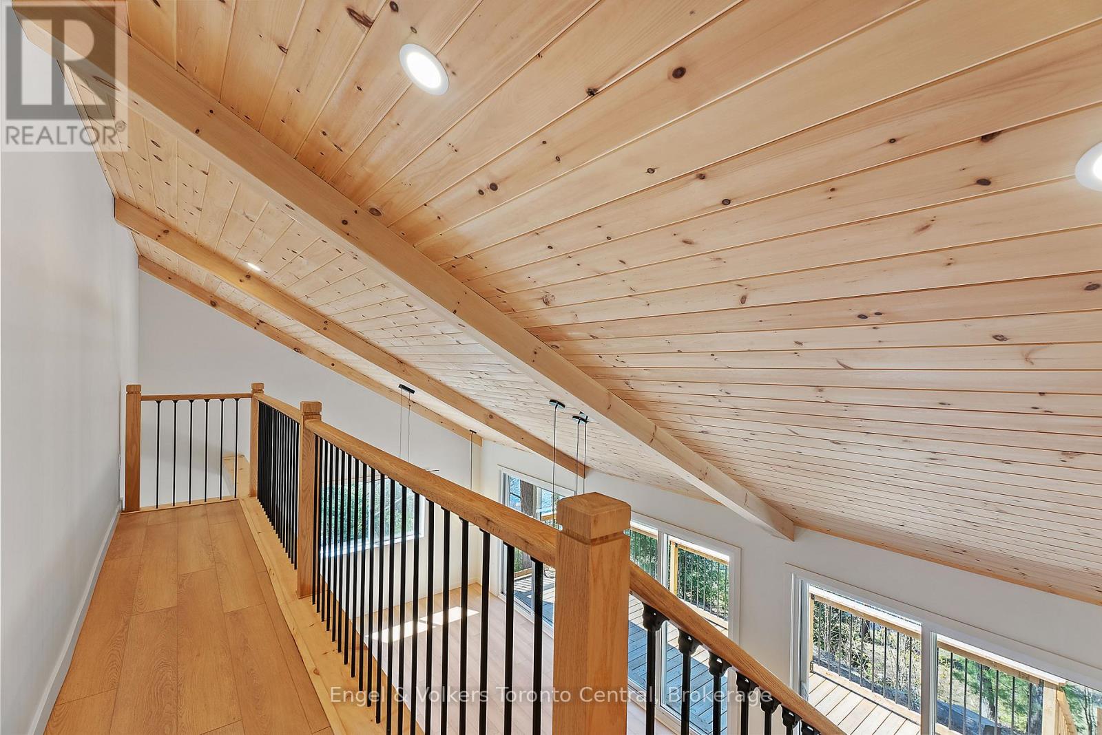Open balcony with lots of natural light