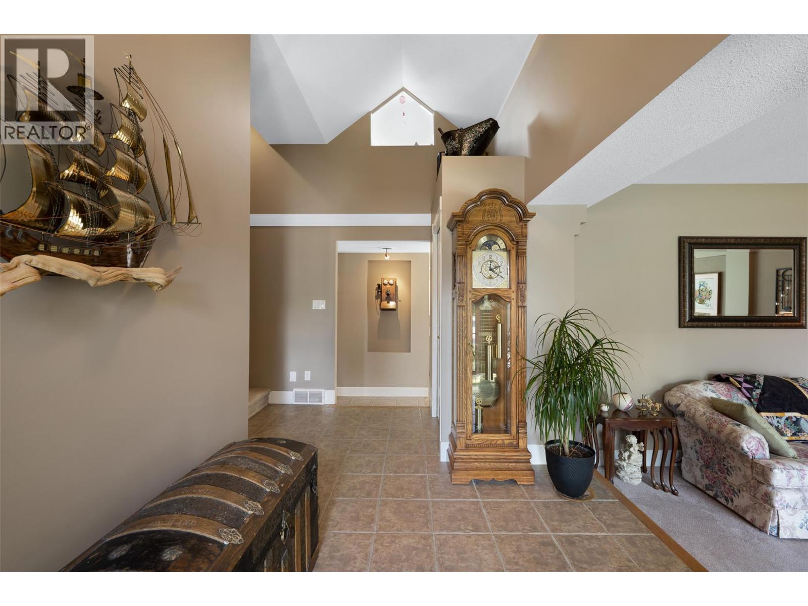  205 Merlin Court, Kelowna