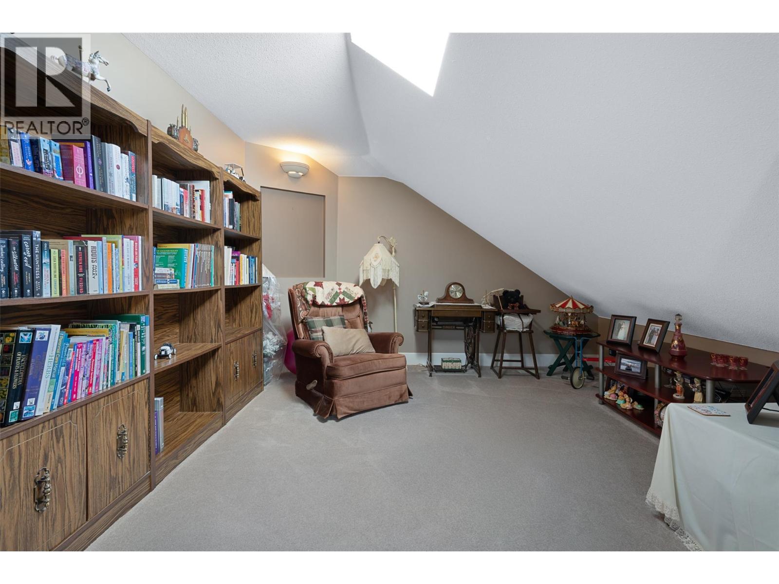  205 Merlin Court, Kelowna