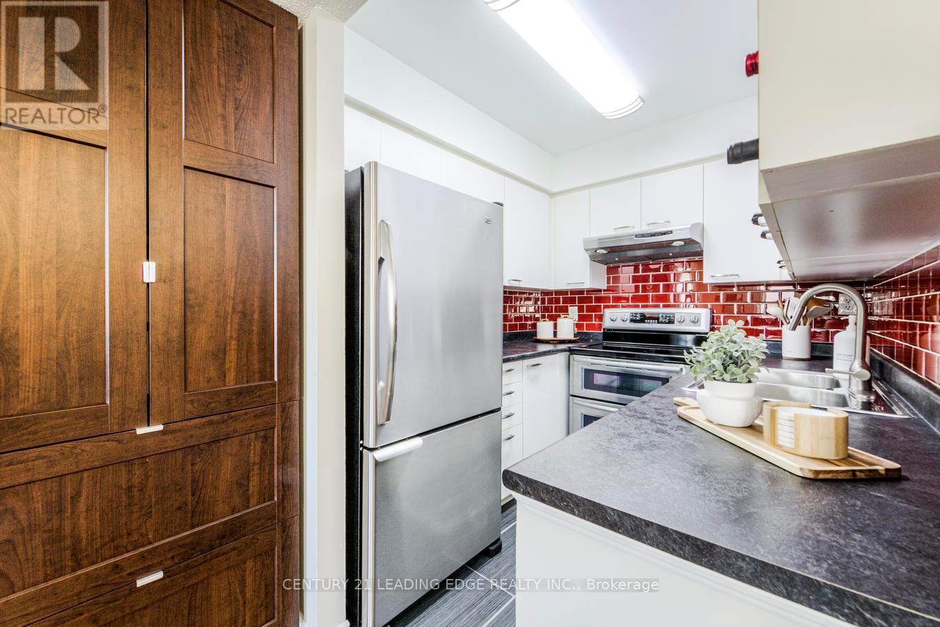 #608 75 WELDRICK ROAD E - 15