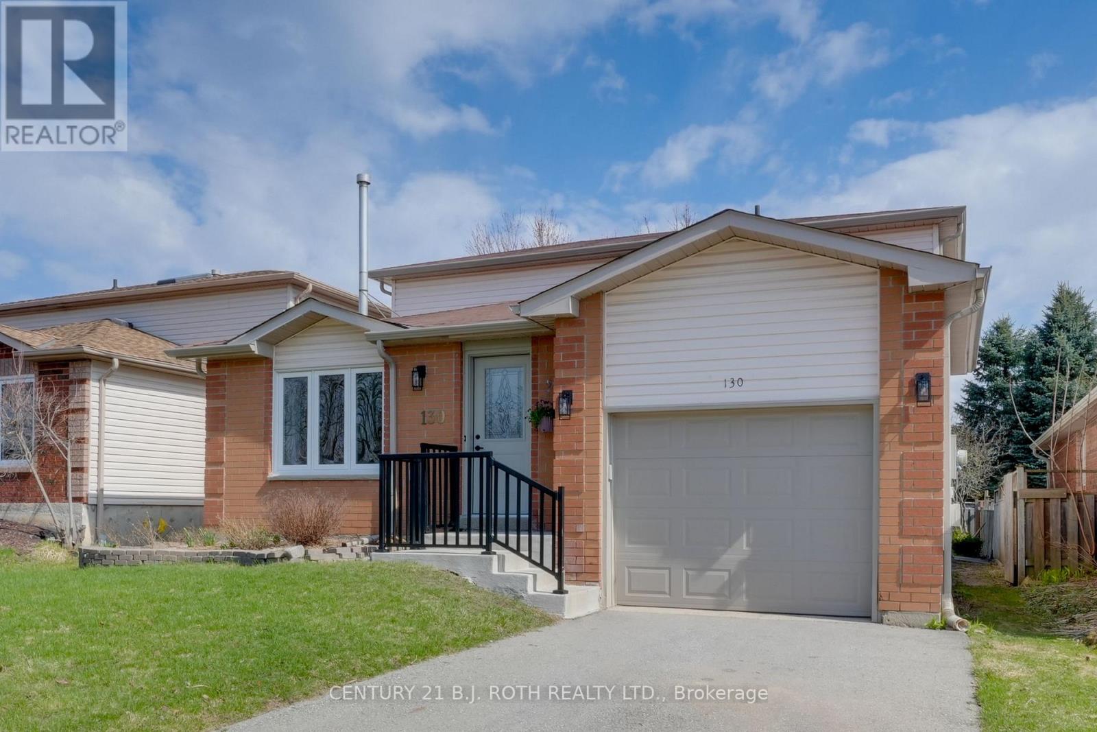 130 ATHABASKA ROAD, Barrie (Holly), Ontario, L4N8E5 — Photo 2