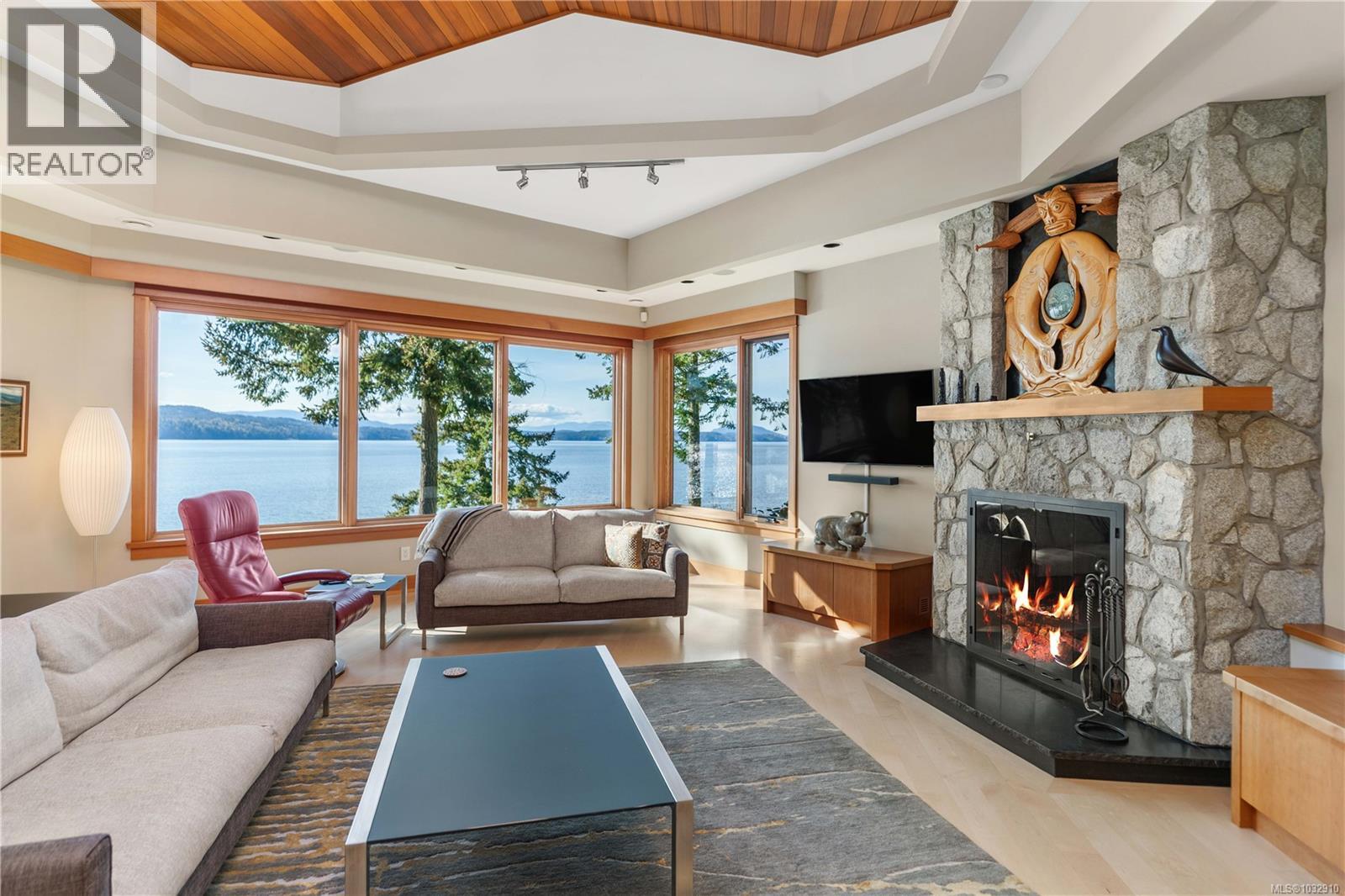  8440 Lawrence Road, Central Saanich