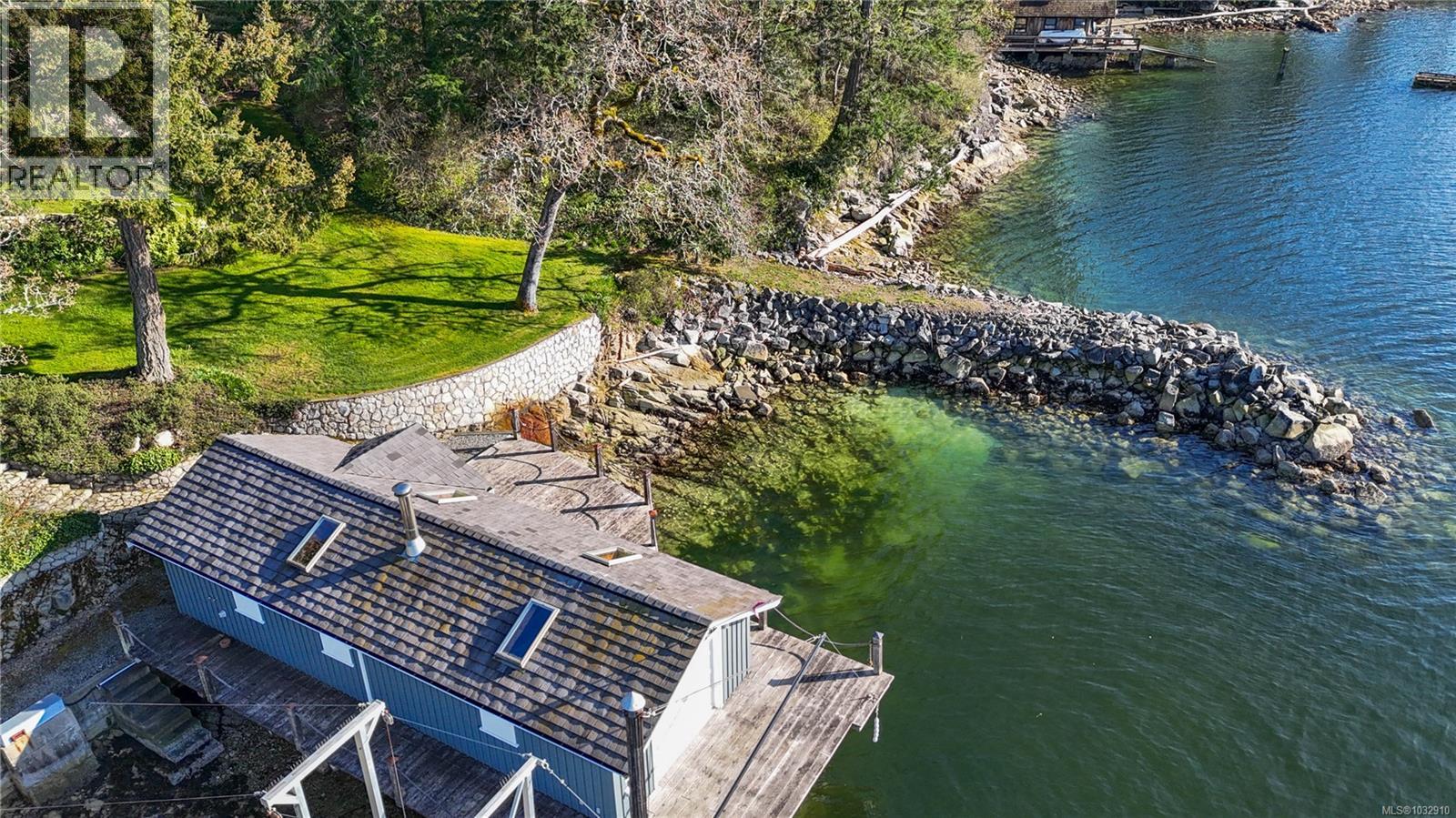  8440 Lawrence Road, Central Saanich