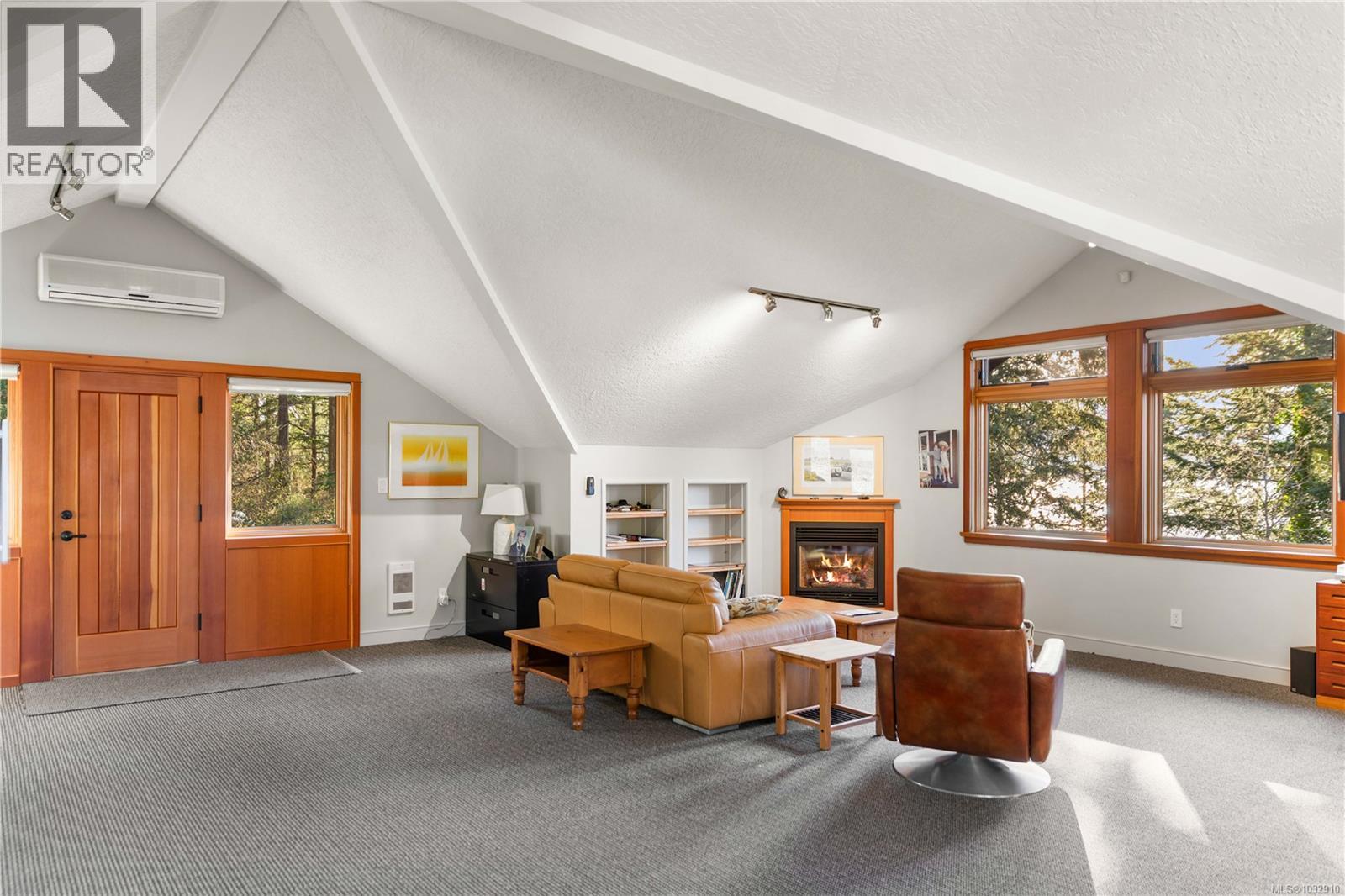  8440 Lawrence Road, Central Saanich