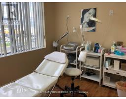 1525 Albion Road, Toronto, ON M9V5G5 Photo 9