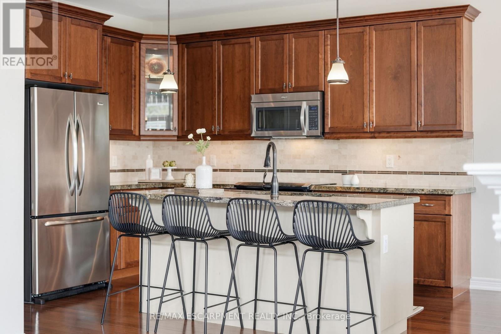 253 MILLVIEW COURT - 11