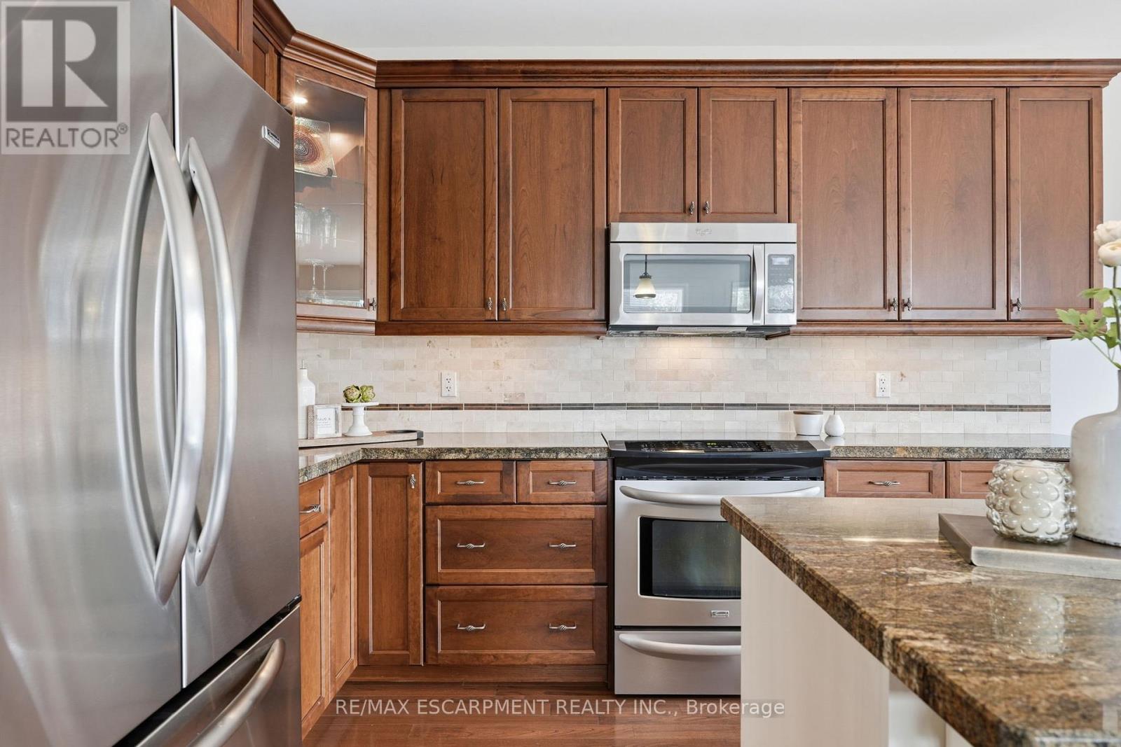 253 MILLVIEW COURT - 12