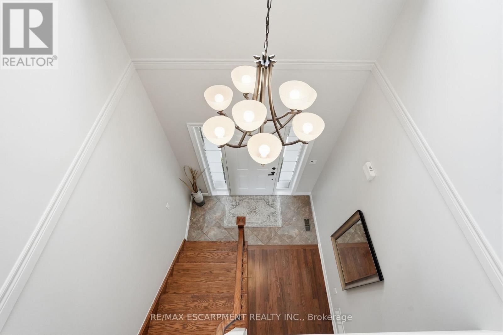 253 MILLVIEW COURT - 35