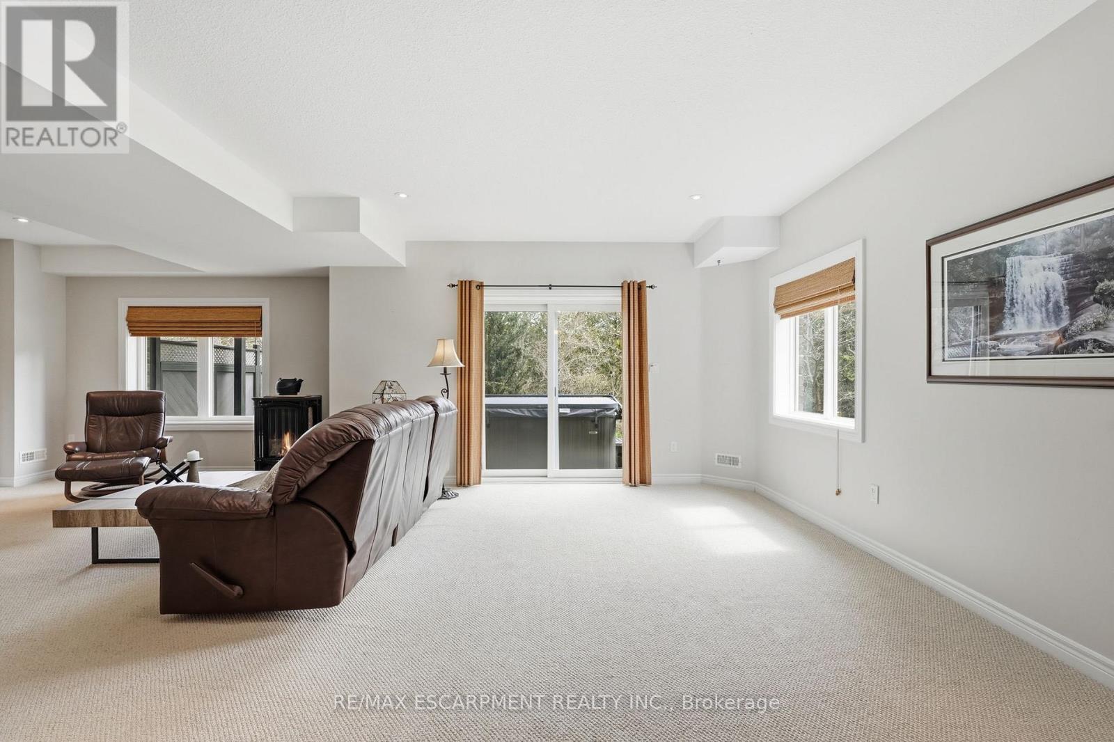 253 MILLVIEW COURT - 37
