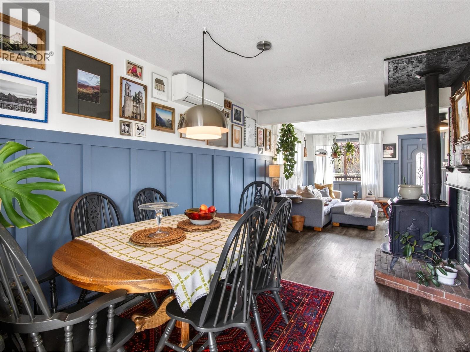 8114 River Road, Oliver