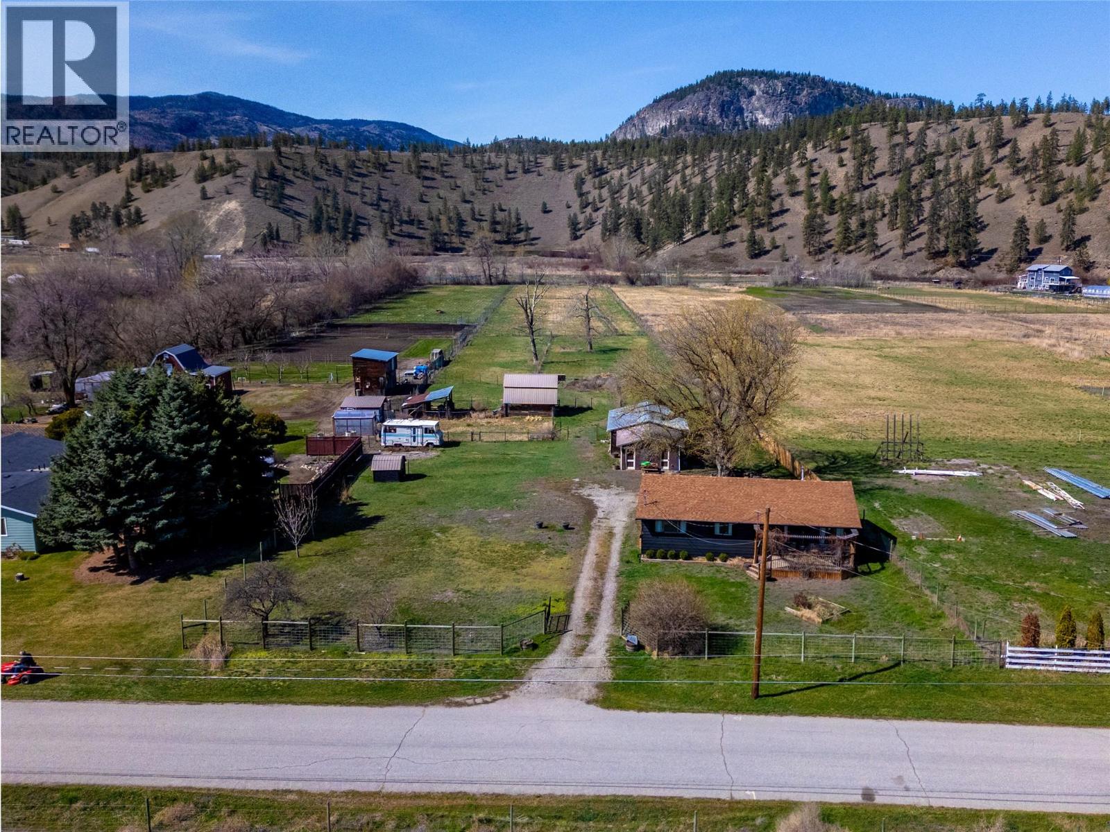 8114 River Road, Oliver