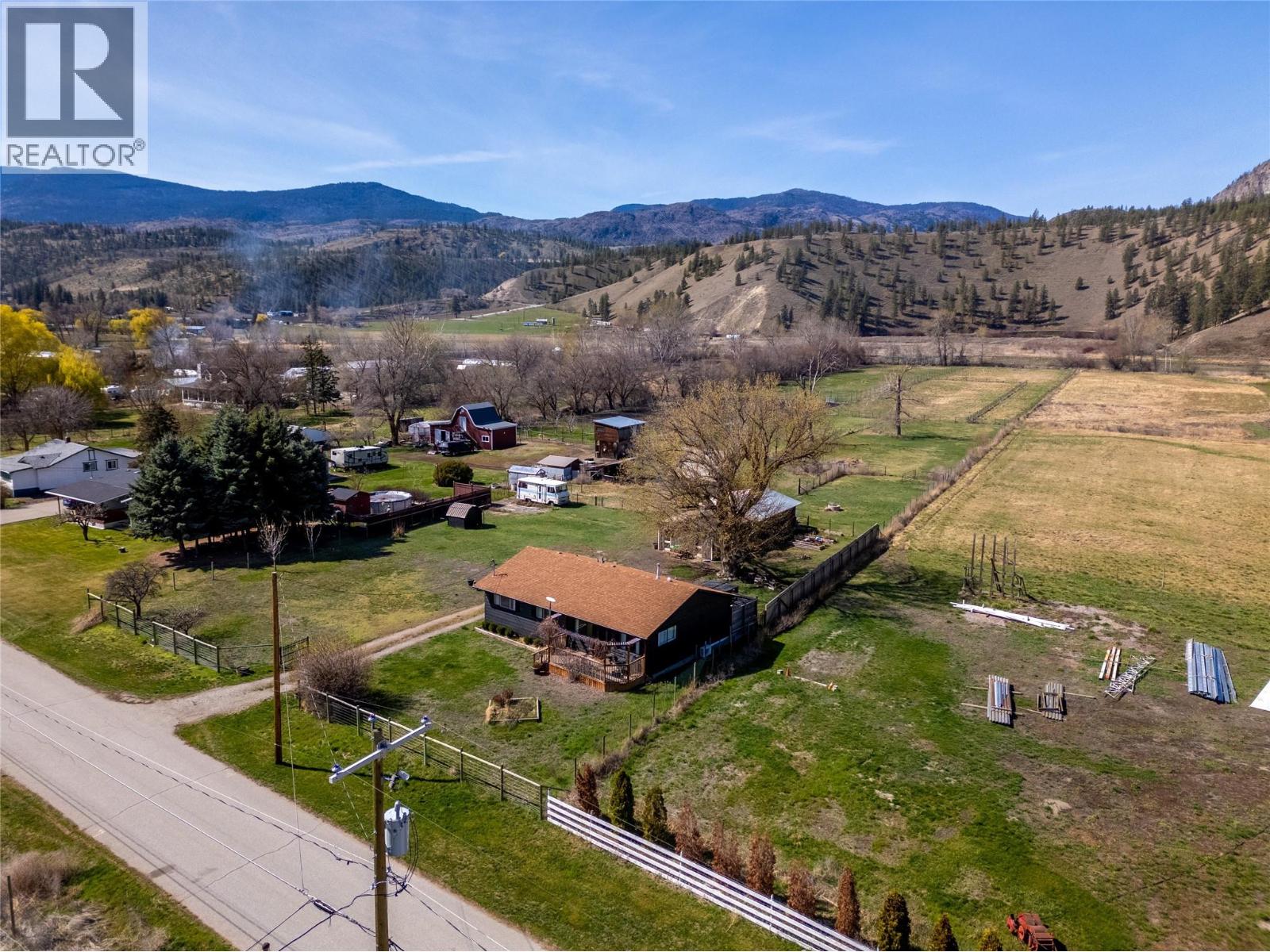 8114 River Road, Oliver