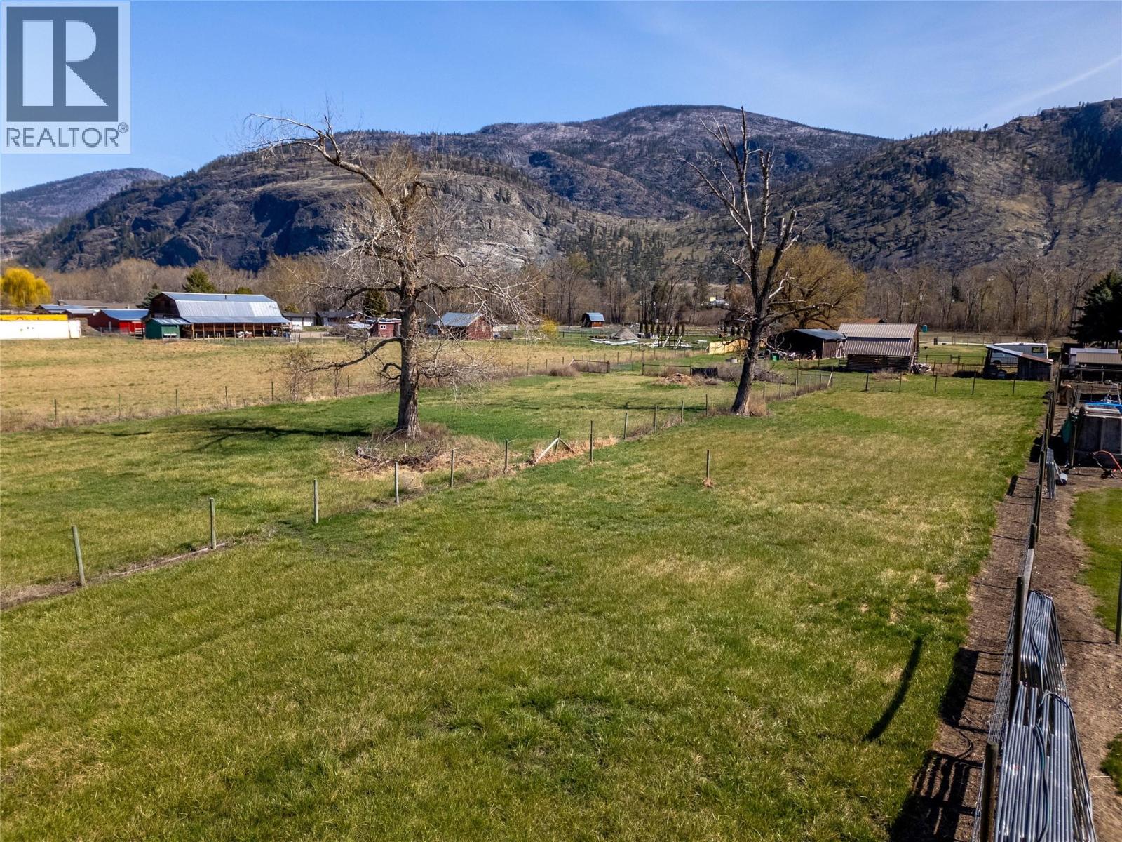 8114 River Road, Oliver