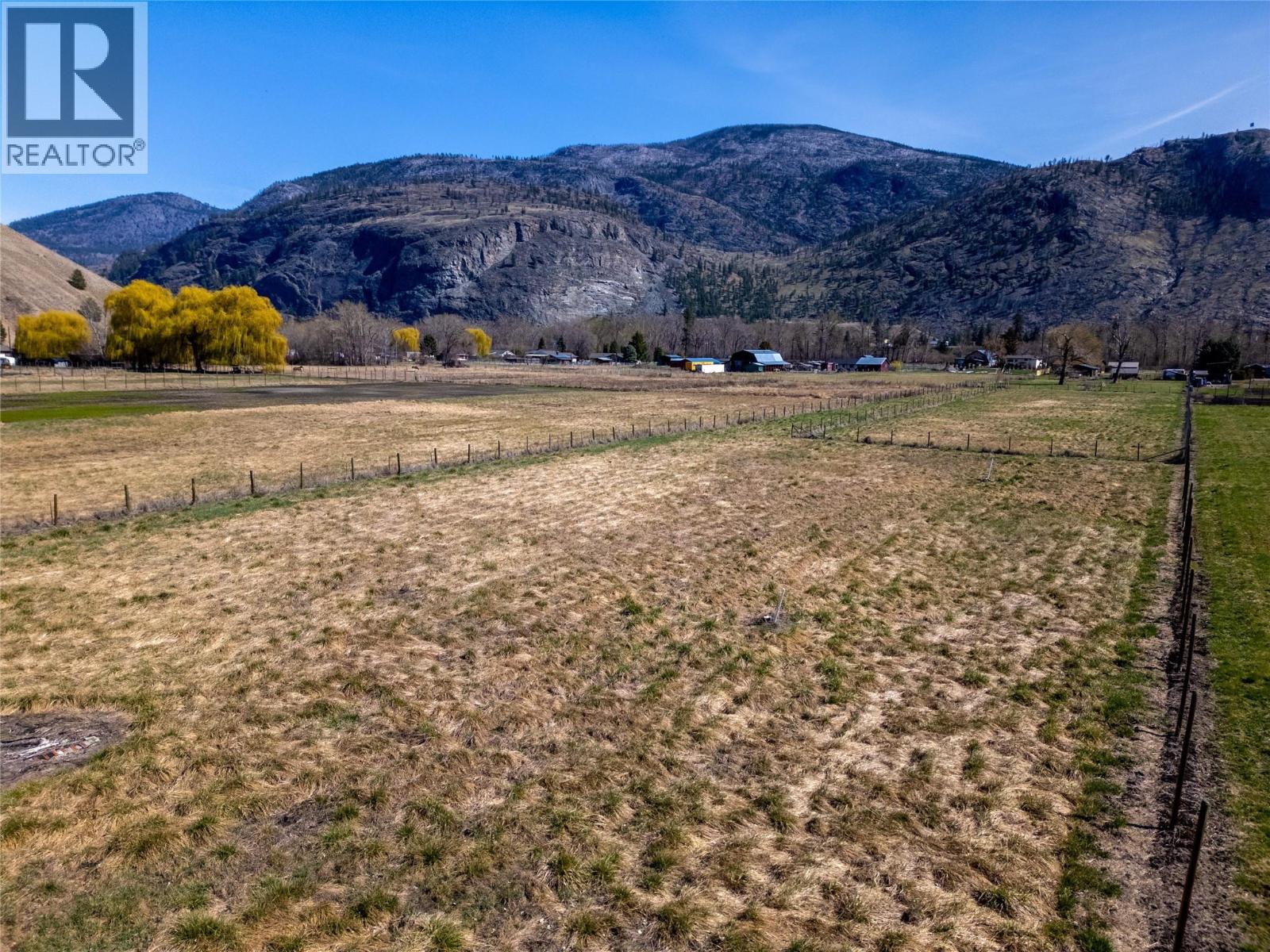 8114 River Road, Oliver