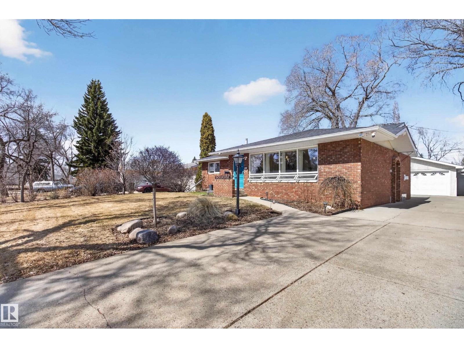 923 COTTONWOOD AV, Sherwood Park